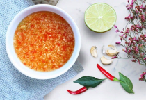 Nước mắm chấm  ngon dùng trong bữa ăn Việt 